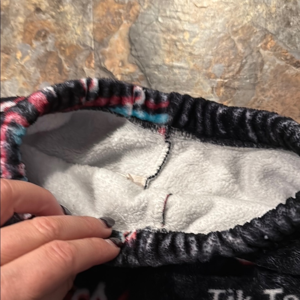 TikTok fuzzy shorts for kids. - Picture 4 of 7